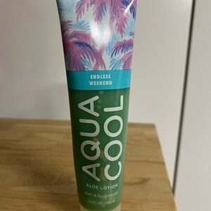 Bath & Body Works Aqua Cool Aloe Lotion - Green and Purple